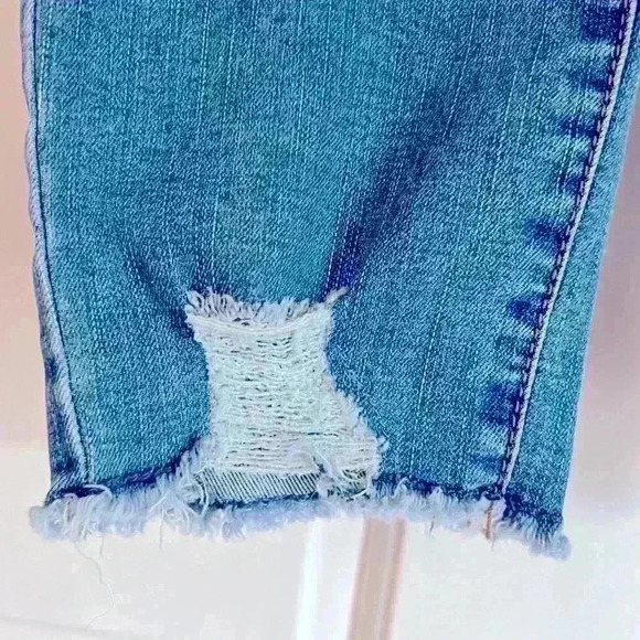 Sofia Jeans Rosa Hi Rise Curvy Ankle destructed hem midwash size 6S chic dress - Picture 6 of 16